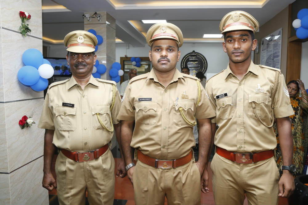5 cops from Vadodara Police awarded 'DGP's Commendation Disc' -