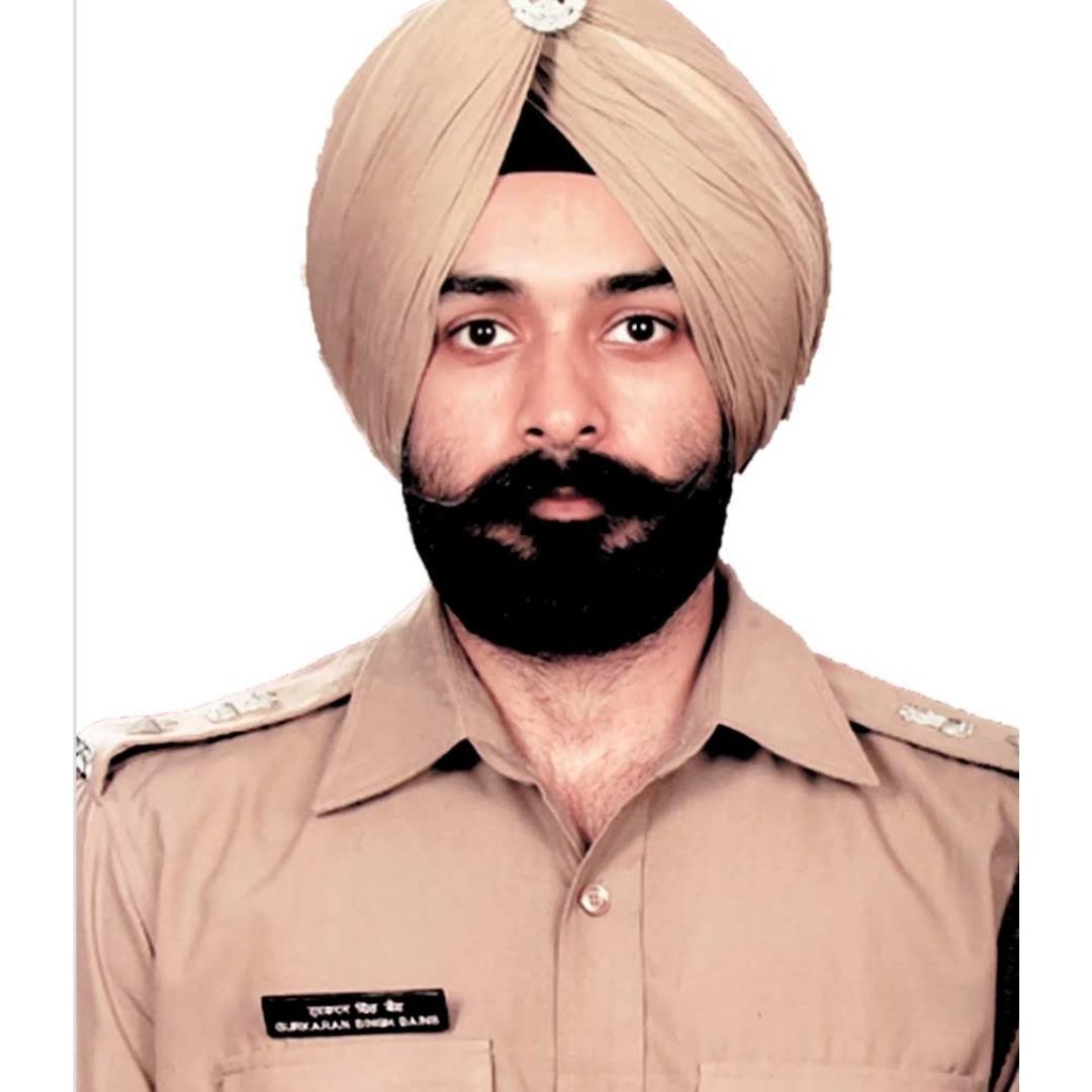 Orange Get your Business certificate Instagram Post (1)